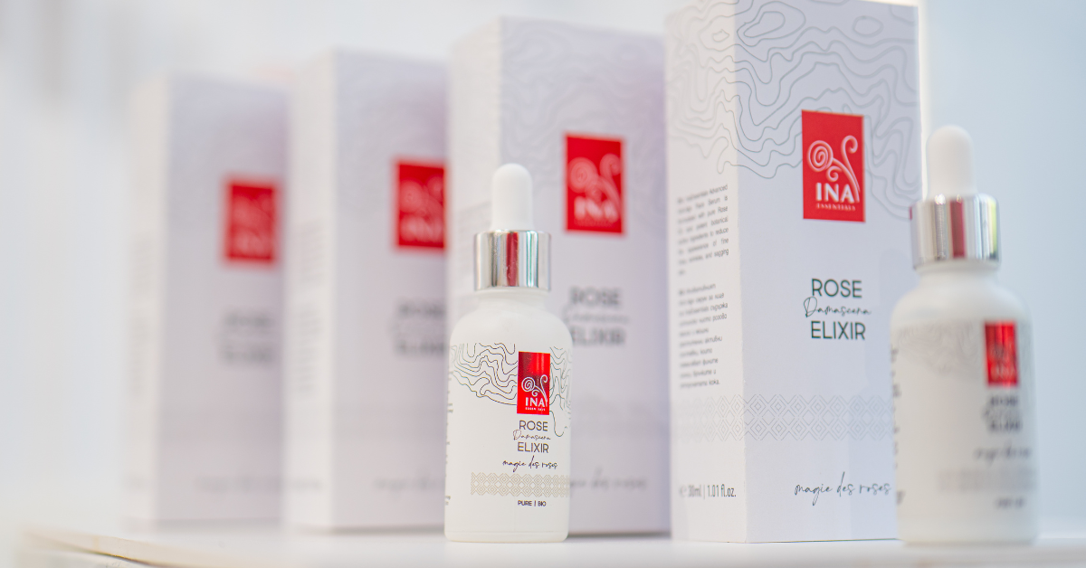 Intenzivni Anti-Age serum za lice sa trenutnim efektom: Vratite mladost vaše kože sa Rose Elixir