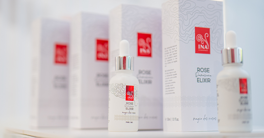Intenzivni Anti-Age serum za lice sa trenutnim efektom: Vratite mladost vaše kože sa Rose Elixir